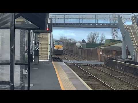 Christmas Countdown Day 21: NIR/IE 201 Class Locos 8209 & 231 on Enterprise Duties at Moira 14/2/22