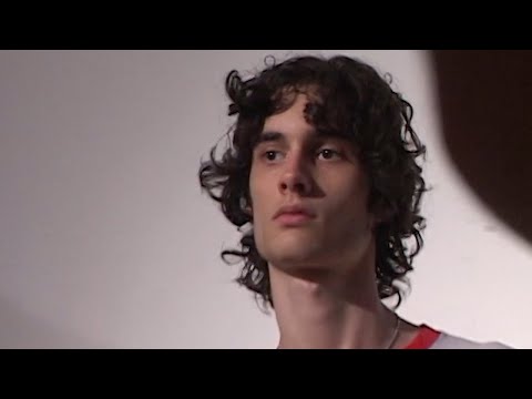 sombr sombr - crushing (official visualizer) song