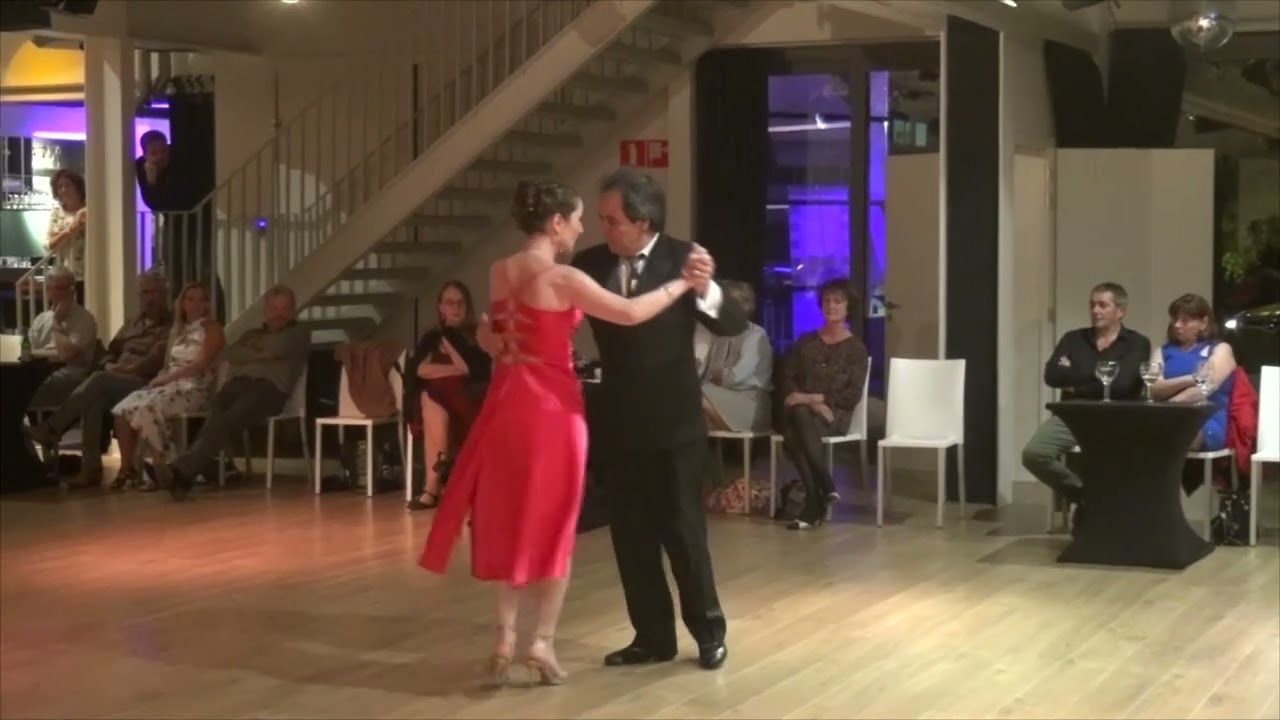 Video thumbnail for Fernanda Japas & Alberto Sendra: "De igual a igual" @ Life Izegem 2019