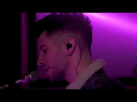 Joshua Micah - Moving Through Me [Live Version]