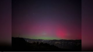 Lo spettacolo dell'aurora boreale sui cieli italiani in timelapse