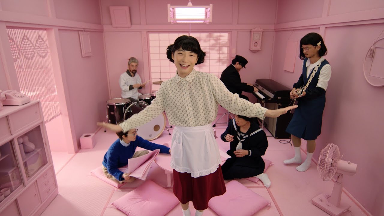 這是小丸子媽? 月薪嬌妻老公扮大媽Look搞笑