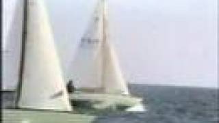 preview picture of video 'Folkboats Forever West Solent Round the Cans Race'