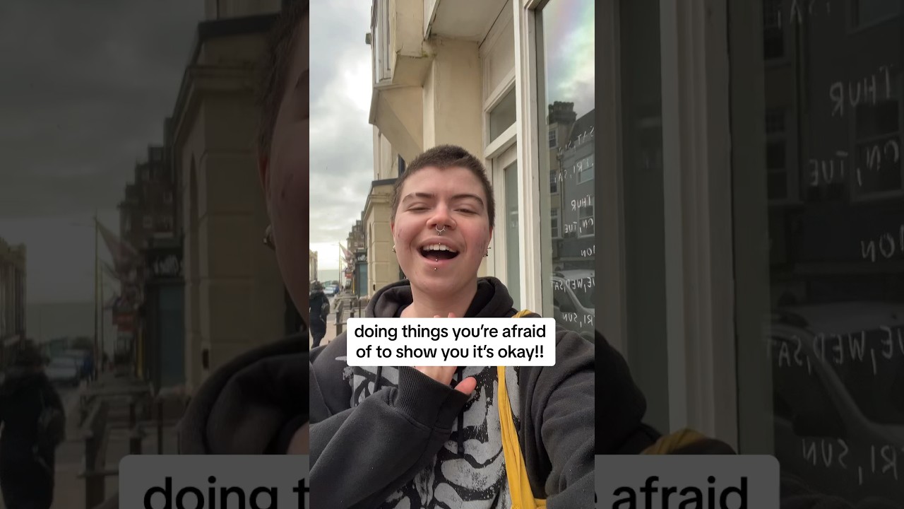 GETTING A THIGH TATTOO!!