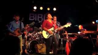 Rina Mushonga - Vanilla (live at Motel Mozaique 2013)