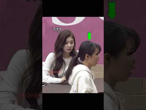 Jennie's Reaction When A Fan Took Away Her Gift By Mistake 🤣 #blackpink #jennie #shorts #blink