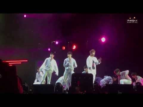 180114 Wanna One FM in Macau [Burn it up] ParkWooJin