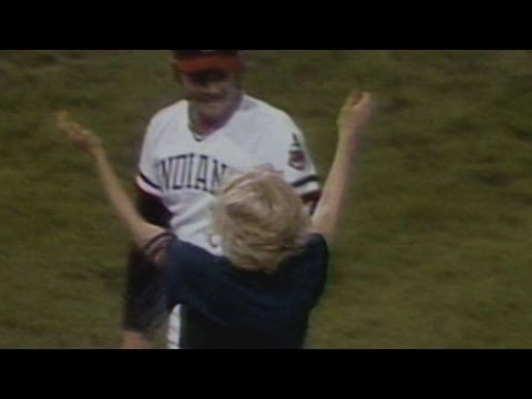 1981 ASG: "Kissing Bandit" colpisce Barker