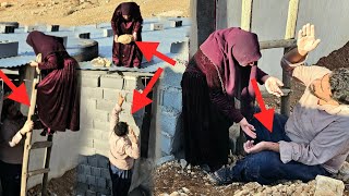 Download lagu 'Did Ali suffer a fracture? Her worrying condition after the fall!' mp3 Download lagu 'Did Ali suffer a fracture? Her worrying condition after the fall!' mp3