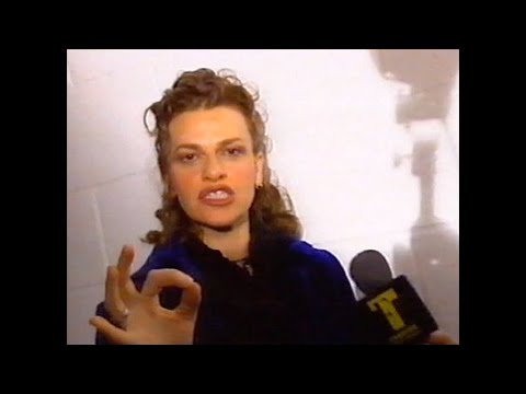 Sandra Bernhard NY Fashion Week 1998  (Fashion TV)