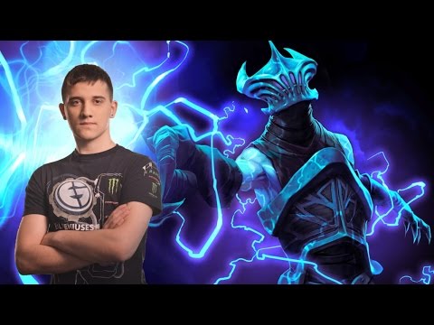 Arteezy Razor plays in Dota 2