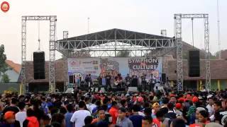 Download lagu BRAVESBOY - Putuskan Pacarmu (Live at SMAN 1 Kudus) mp3