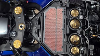 2027 GSXR 1000. A Peek Under the Tank. Larger Throttle Bodies and Revised Velovity Stacks. 