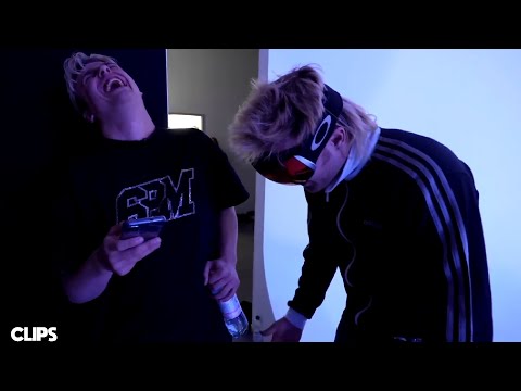 Ski Aggu unterhält sich mit Papaplattes Schw@nz