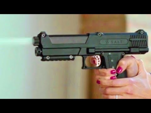 10 MUST HAVE SELF DEFENSE GADGETS