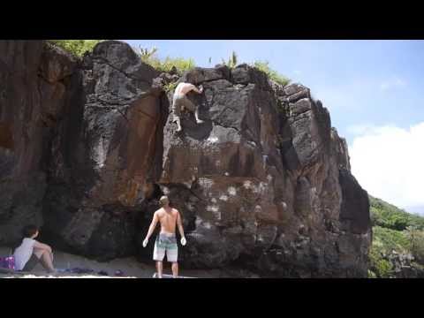 download lagu mp3 mp4 Hawaii V5, download lagu Hawaii V5 gratis, unduh video klip Hawaii V5