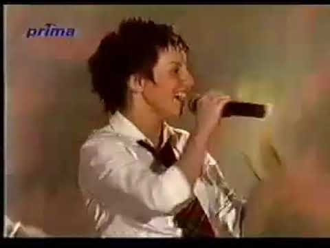 t.A.T.u. - Prostie Dvezhenya live at Prima. (2002)