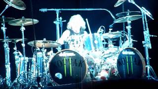 SCORPIONS - LYON - Halle Tony Garnier 2011 - Solo batterie James Kottak version longue