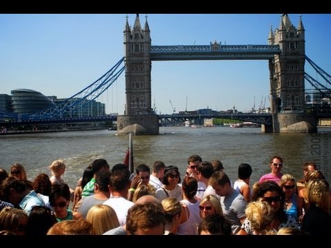 SMARTIE PARTIE London Boat Parties | www.smartiepartie.com