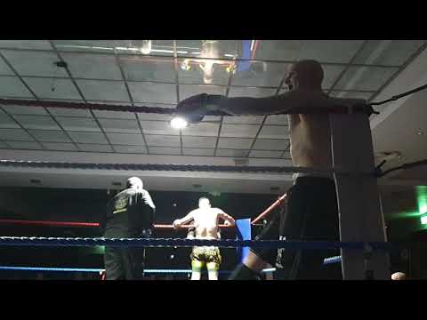 Dara Mannion v Sean Rowe super welterweight ikf low kick title