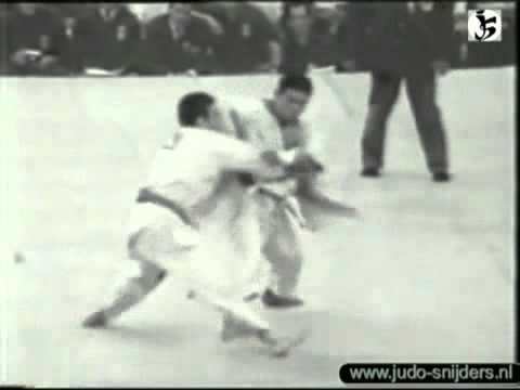 Judo / OS 1964 / -80 kg / 1/4 finale: Okano - Grossain