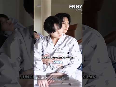 Jungwon sitting on Jay's lap through the years 🥹 (video only) #enhypen #jay #jungwon #jaywon #engene