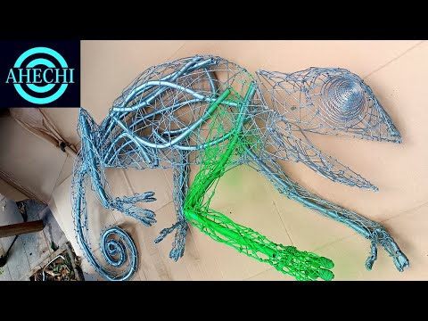 camaleón de alambre, escultura