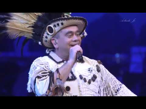 CANDELABROS AZUIS - ARLINDO JÚNIOR (NO TEATRO DA VIDA)