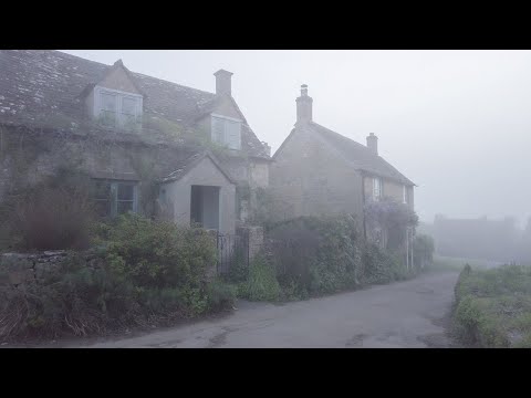 A Cold, Misty & Mysterious Early Morning Walk Through a Cotswold Village & Countryside