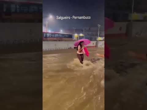 Chuva em Salgueiro no Sertão de PE nesta noite de quarta-feira 04/03/2026