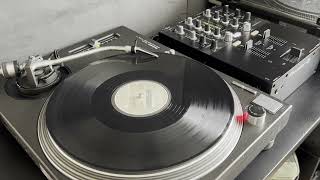Le Smoove Club - Baby Gets Hi (Drum-attic Twins Dub) [vinyl rip] [2000]