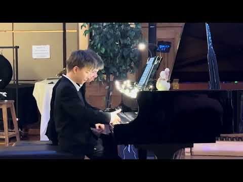 Sergei Banevich: Northern Lights | Adam and Mate Balogh