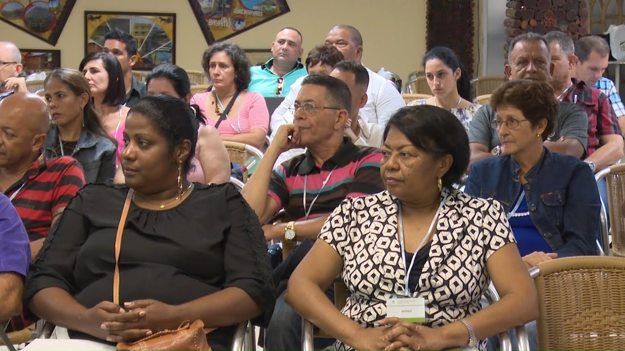 Concluye en Granma evento nacional de la red de jardines botánicos