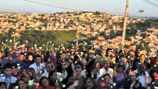 Clipe de fotos da Missa da Alvorada