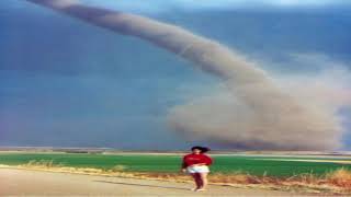 Download lagu Mr Blue sky but a tornado is gaining on you mp3 Download lagu Mr Blue sky but a tornado is gaining on you mp3