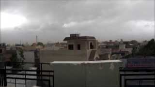 preview picture of video 'Hurricane Phagwara ! Very strong winds!'