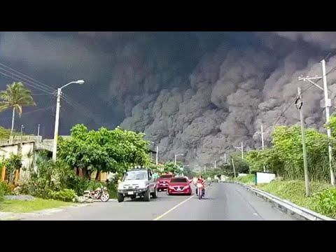 7 Eruptii Vulcanice MONSTRUOASE Filmate