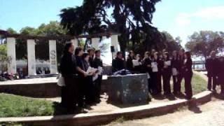 preview picture of video 'Los momentos (E.Gatti) - con el Coro de Estudiantes PUCV'