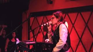 Michelle Chamuel - "Rock It" with commentary & audience tutorial