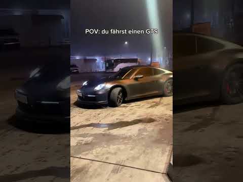 tanke jeden Tag mit Herz😂 #porsche #gts #porschegts #cargirl #tuning #porschelove #porsche911turbo