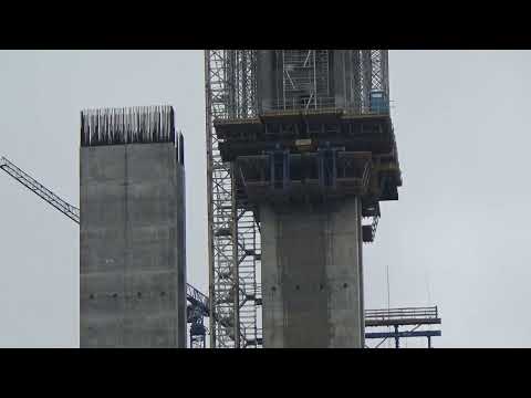 Das höchste Viadukt des Landes, die S19, Via Carpatia, dreht sich in meinem Kopf.