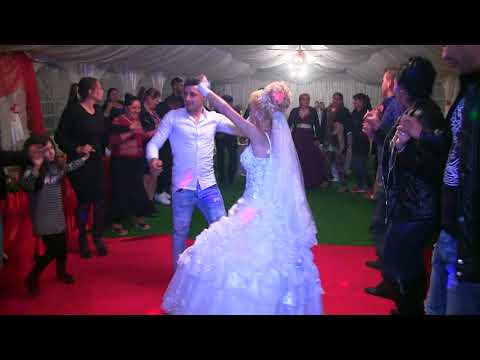 Tzanca Uraganu'-nunta Stefan si Gianina-cetate-09