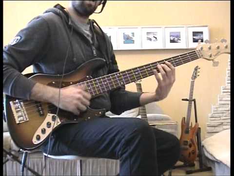 Slap bass groove on Sadowsky RV-5