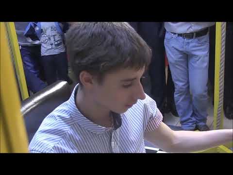 GM Dubov (Russia) - ROBOT (EARTH) 1. g3 ...