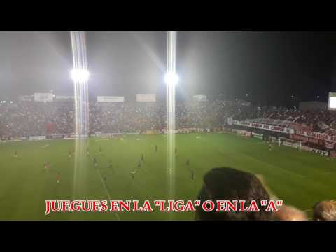 "Hinchada de San Martín de Tucuman | Santo ni la distancia nos puede separar" Barra: La Banda del Camion • Club: San Martín de Tucumán