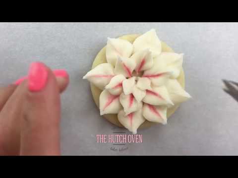 How to pipe a variety of buttercream flowers | collection of tutorials