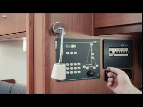 E Check in S:Y DENEB  220VOLT SWITCH  BAVARIA CRUISER 40