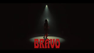 Musik-Video-Miniaturansicht zu Bravo Songtext von Barbara Pravi