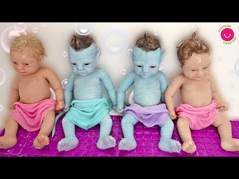 Baño a mis CUATRILLIZAS REBORN de silicona 🛁 Jugando con las muñecas Anuk, Luna y Coco Blue