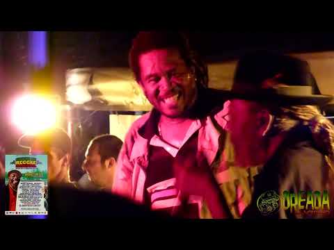 U ROY & CHARLIE CHAPLIN - Freestyle (King Stur Gav - 28.07.2010 Bagnols sur Cèze)